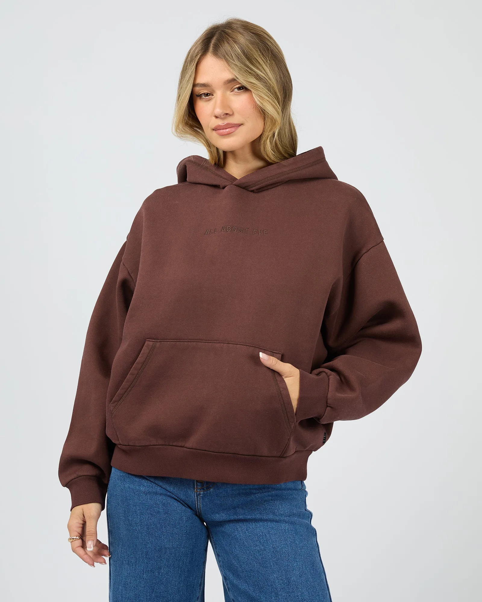 How to Style a Box Hoodie for a Casual Weekend