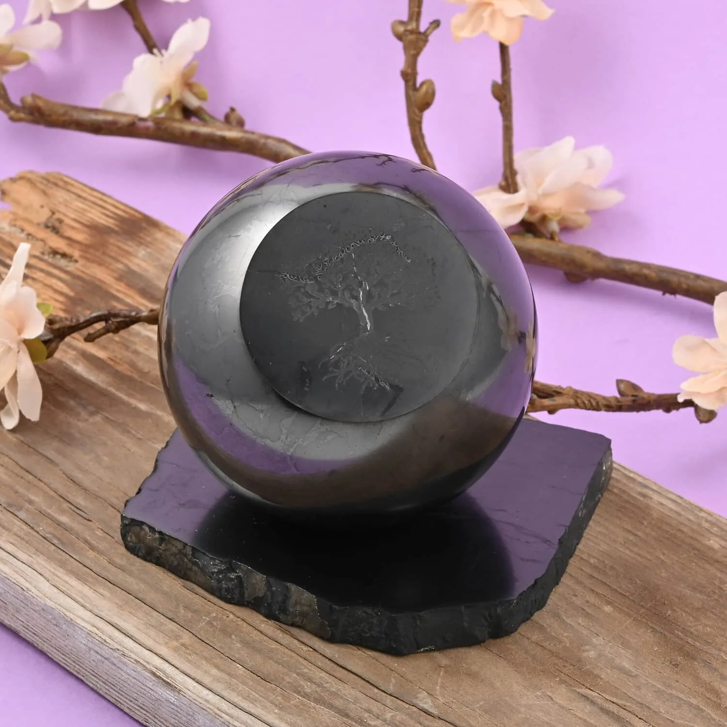 Crystal Carvings vs Figurines: Which Spiritual Decor Suits Your Space?
