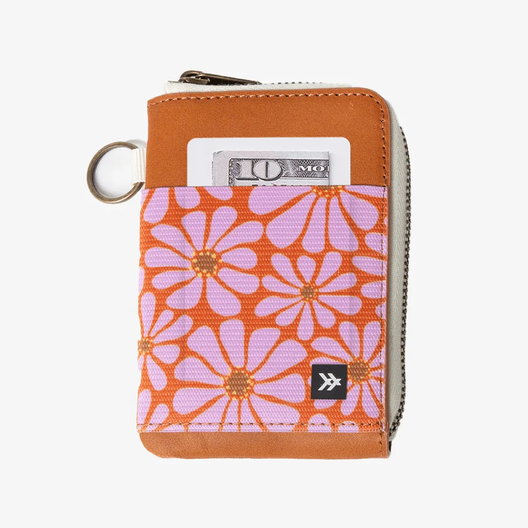 Master Tote Bag Organization: Step-by-Step Guide to Using Pouches, Wallets, and Keychains