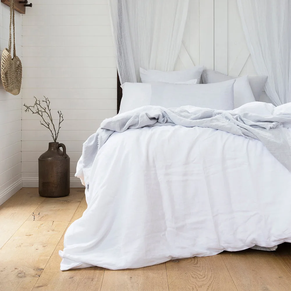 The Benefits of Linen Quilt Covers for Hot Sleepers