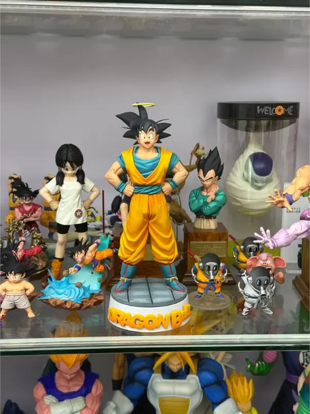 Statue en résine Angel Son Goku version Comic Colour – FAQ