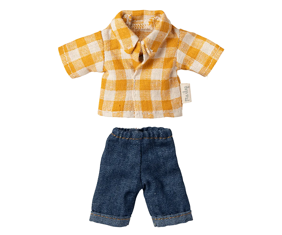 Come vestire il topo papà Maileg con un completo giallo a quadri