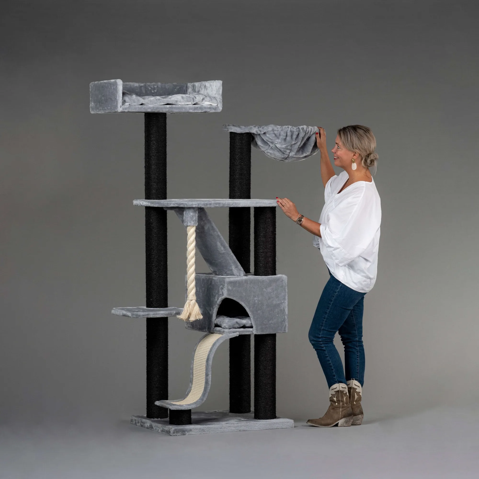 Cat Mansion Blackline Light Grey