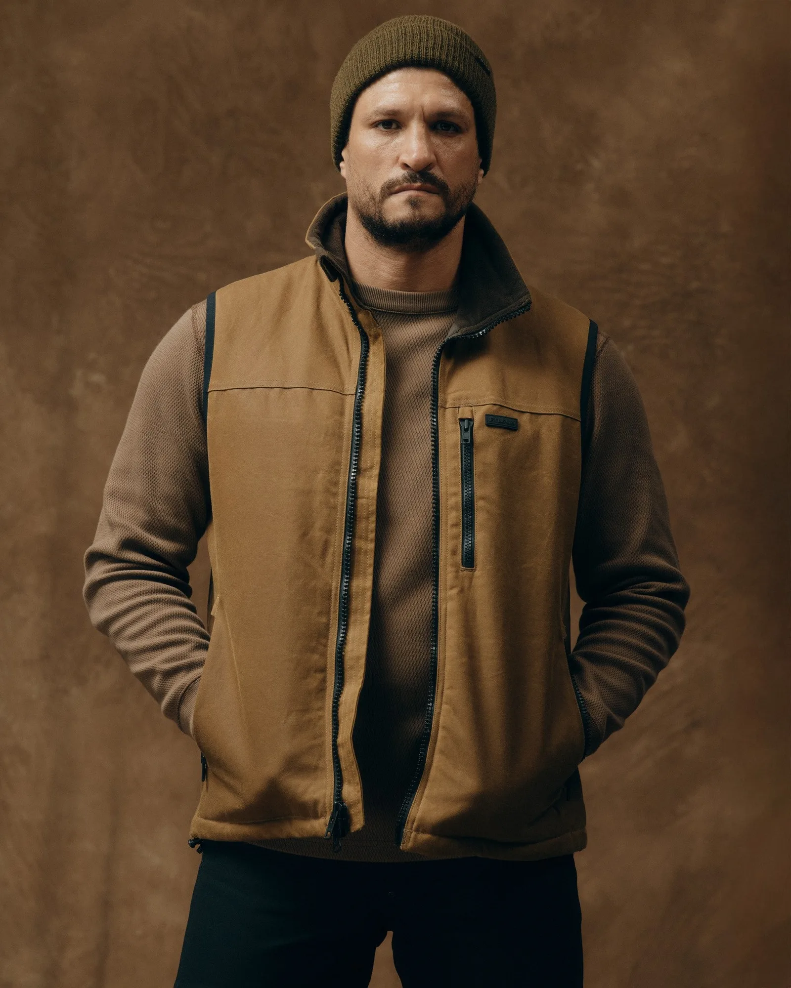 Down Cruiser Vest vs Tin Cloth Primaloft Vest: Confronto calore
