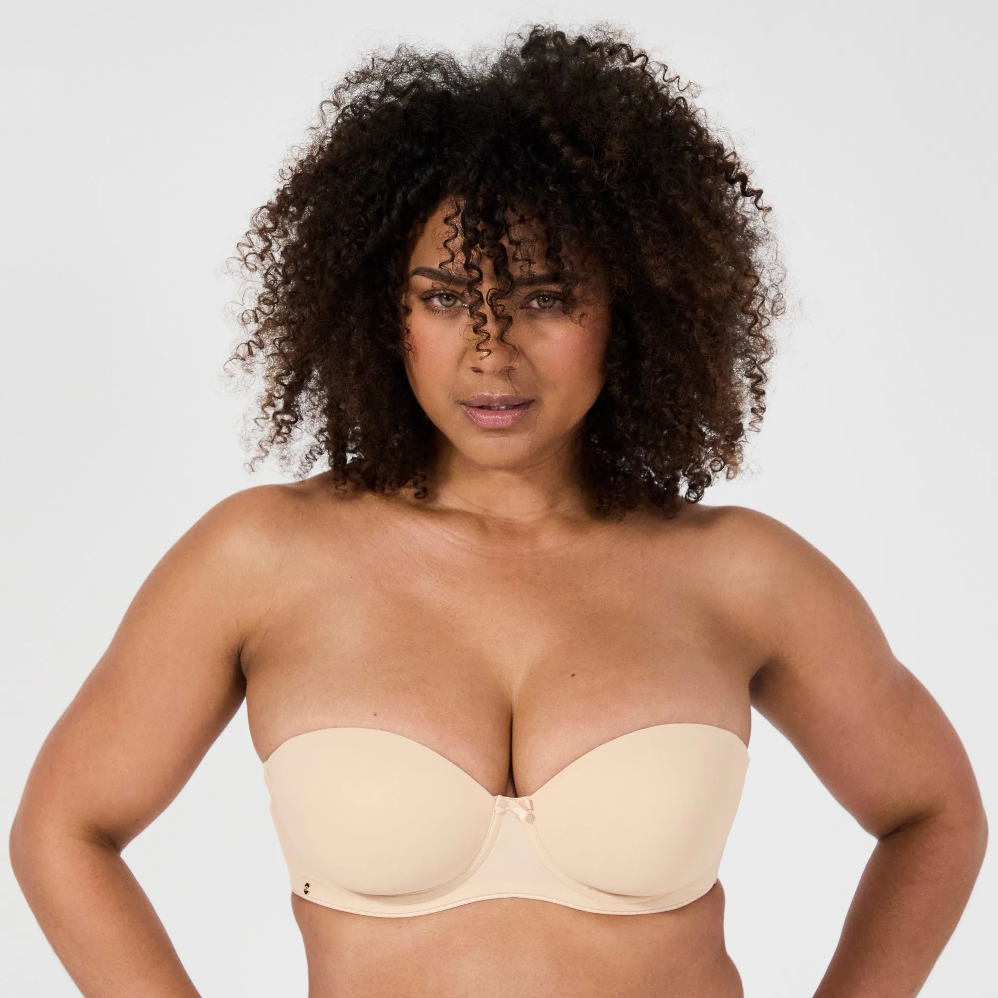 Culotte ventre plat ou gaine : quelle différence et que choisir ?