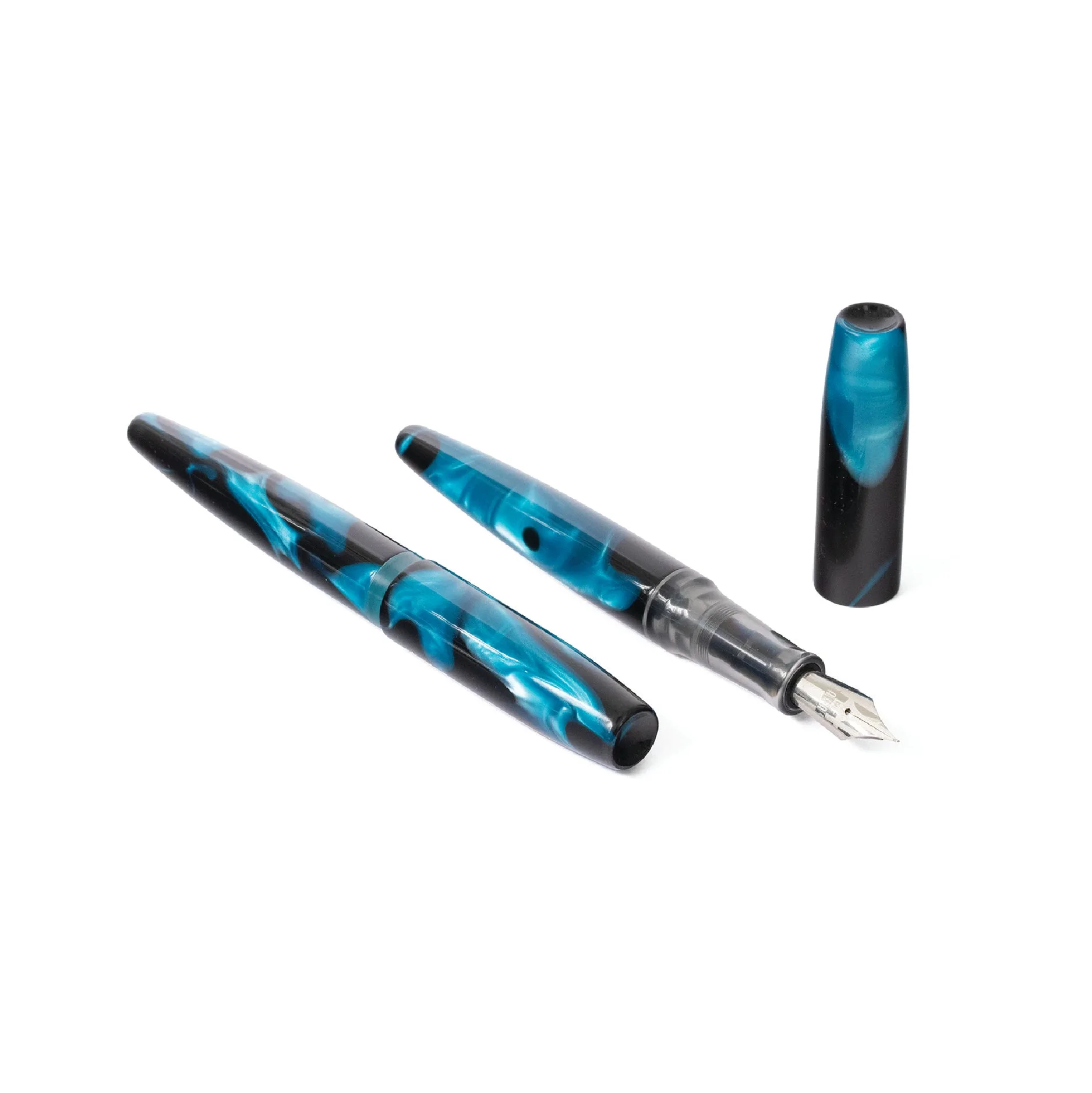 Polycarbonate vs Aluminum: Vertex Fountain Pen Grip Comparison