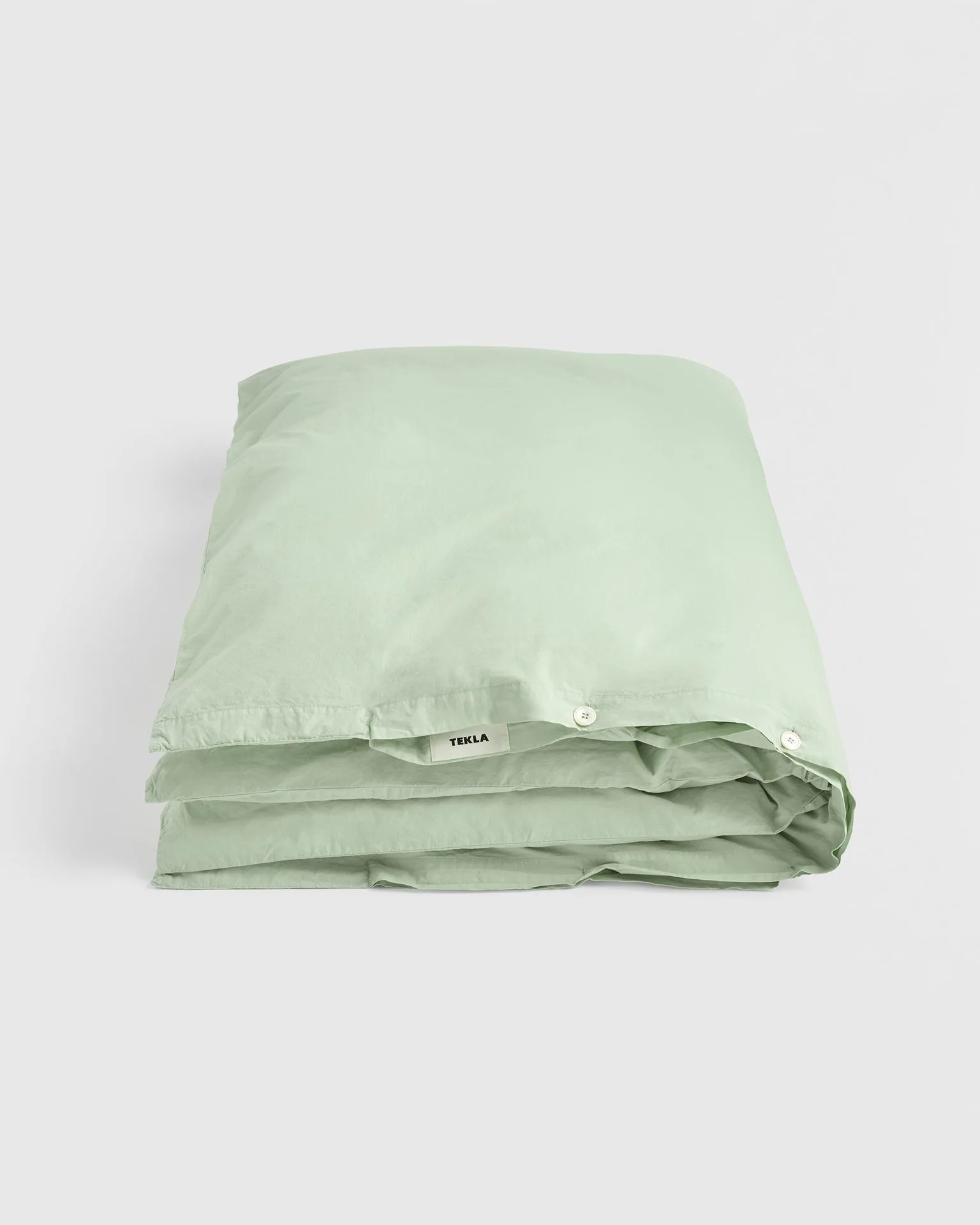 How to Mix and Match Bedding Colors for a Stylish, Serene Bedroom
