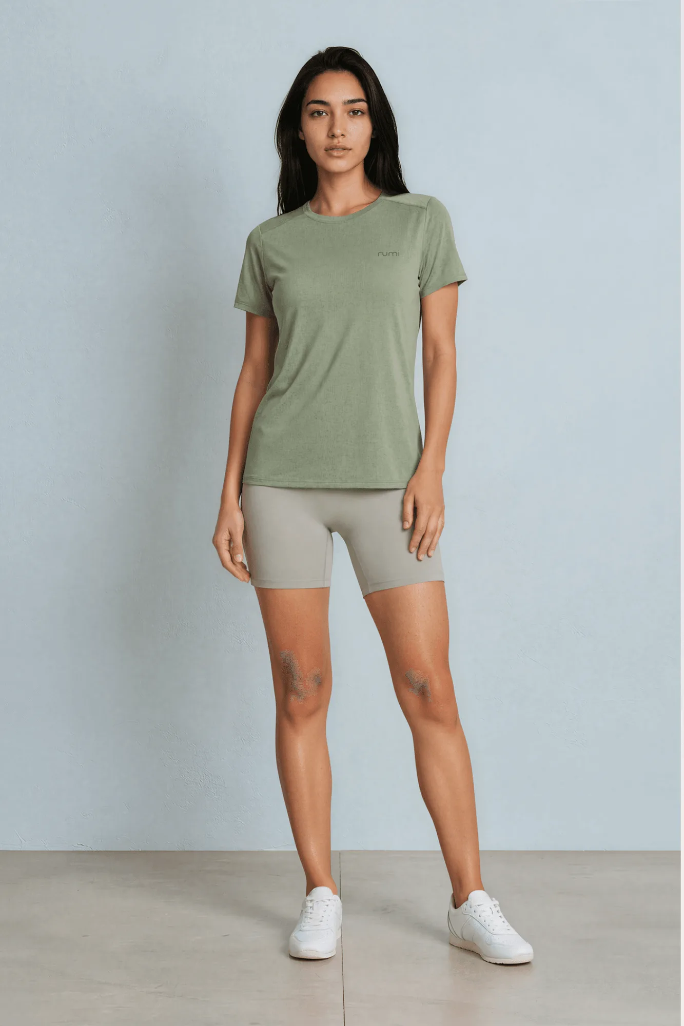 Sun Fit Terra - Pistachio + Pantalones cortos SunSoft Flow 6" - Sand