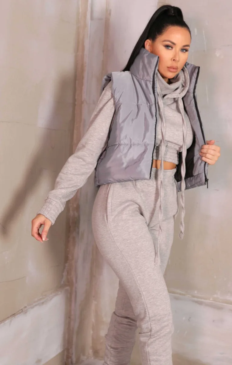 Comment porter un gilet doudoune court pour l'automne et l'hiver
