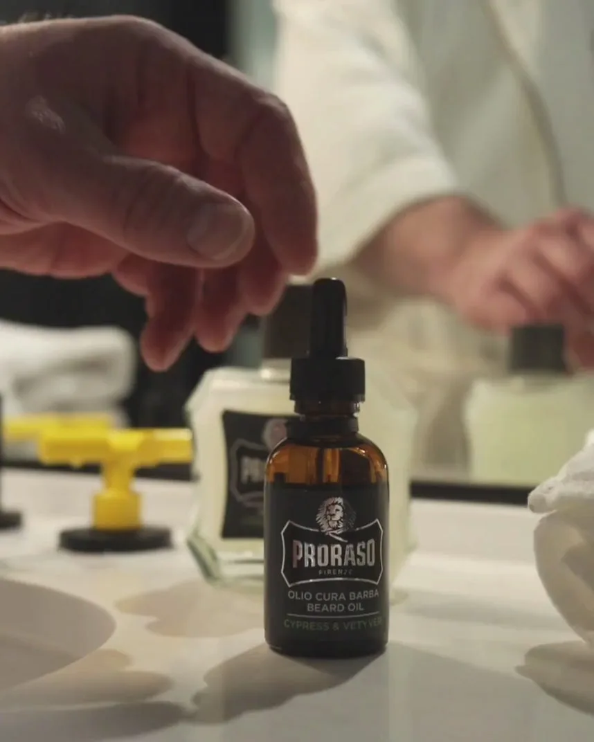 Aceite de barba vs. bálsamo de barba: ¿Cuál es mejor para el crecimiento?