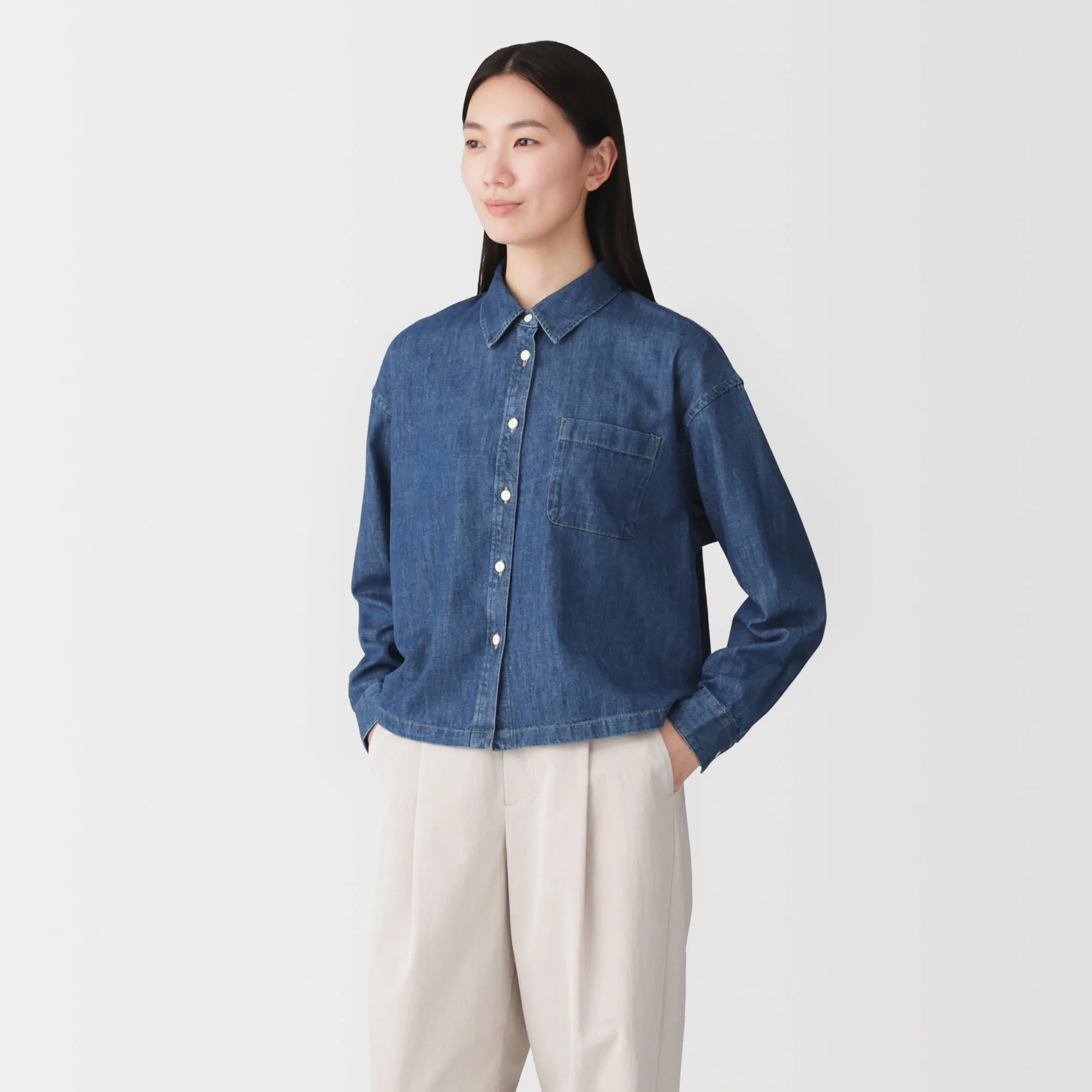 How to Style a Denim Cropped Shirt