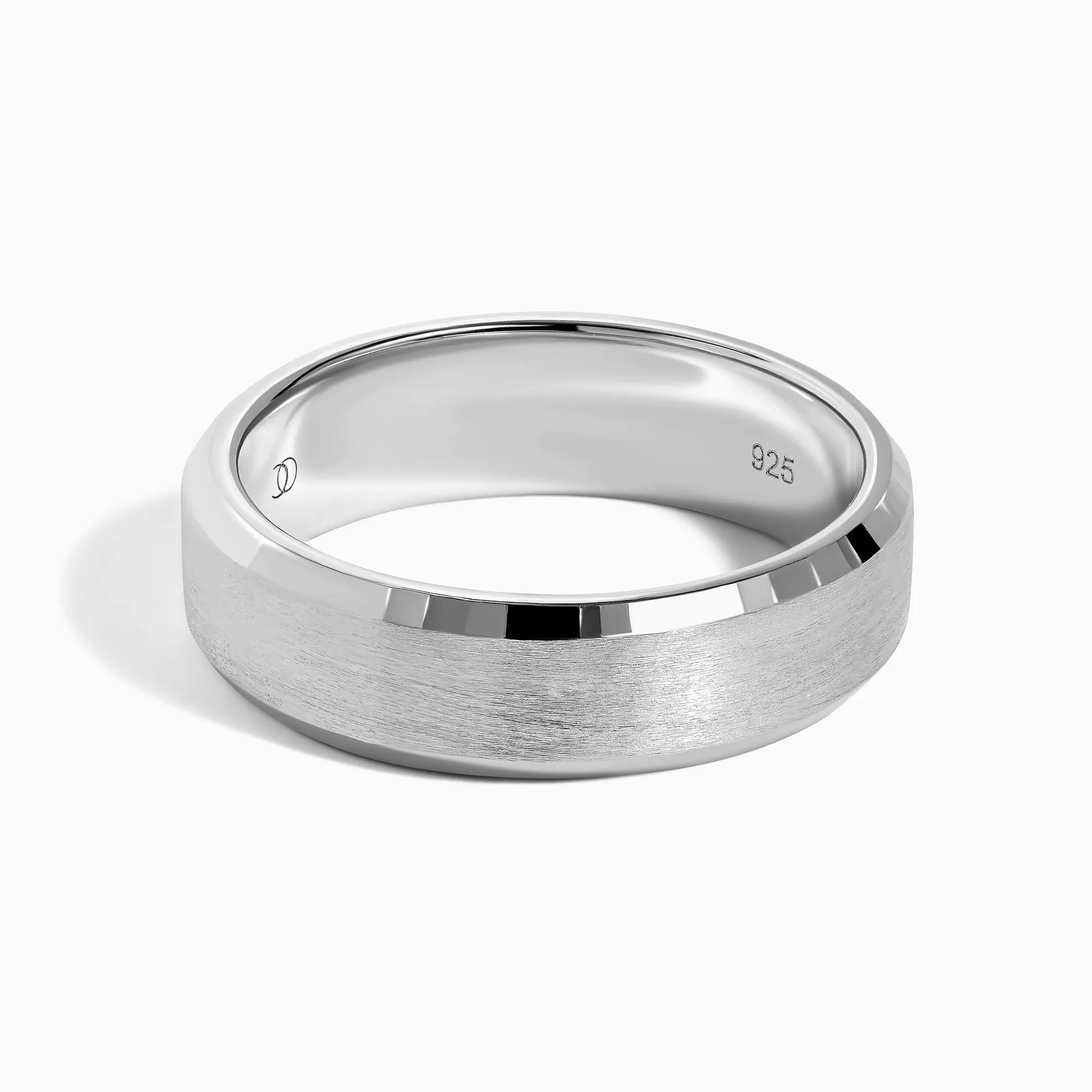 Labradorite contre Pierre de lune : Quelle pierre précieuse stimule l'intuition et la créativité ?