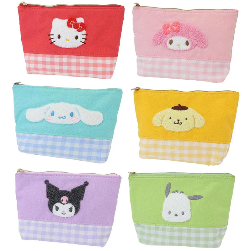 كيفية تنسيق حقيبة Sanrio Gingham Casquette