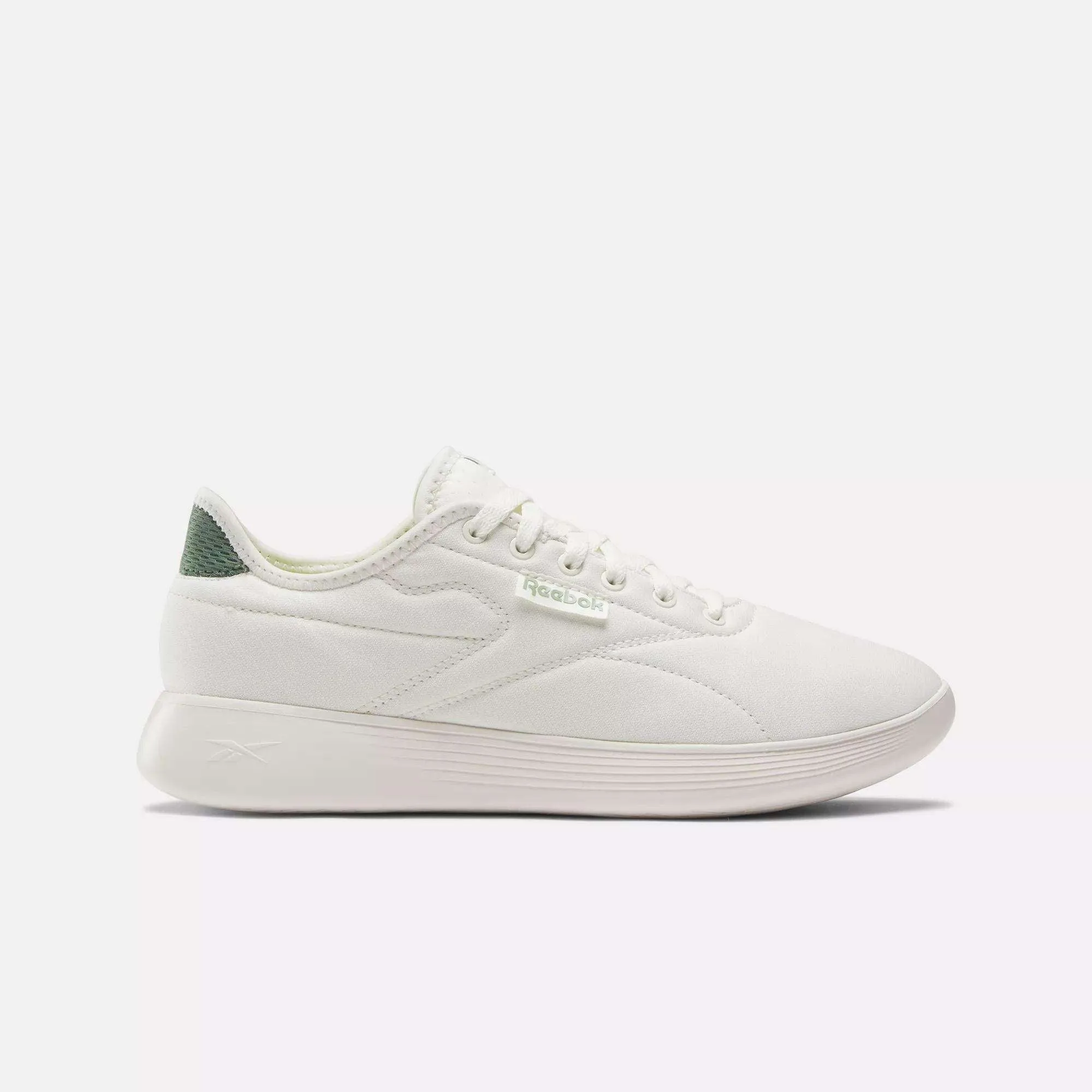 Reebok Classic Leather vs Club C: ¿Qué zapatilla te conviene?