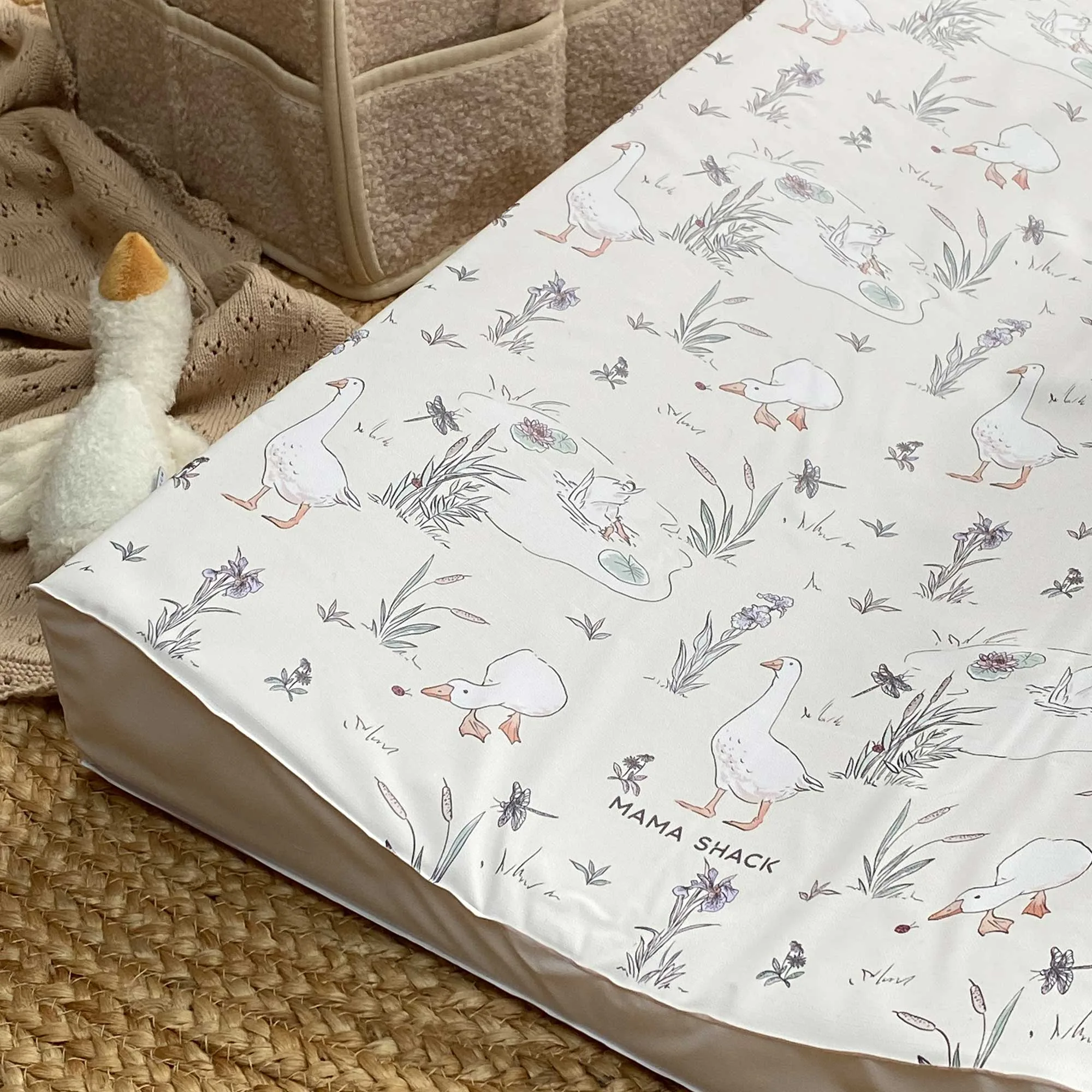 Cale anti-roulis vs tapis standard : lequel est plus sûr ?