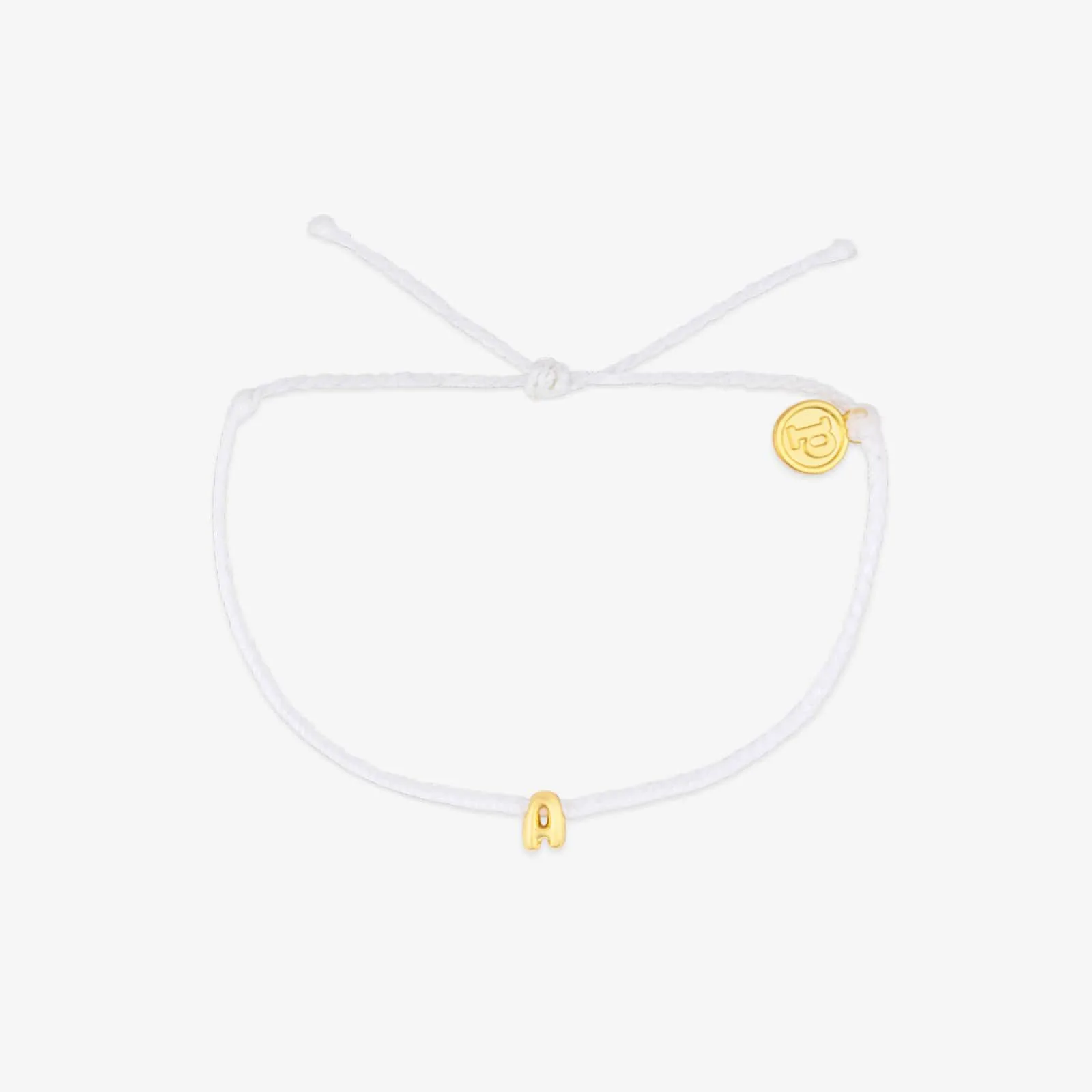 The Best Jewelry for Travel: Lightweight and Tarnish-Free Picks for Your Next Adventure