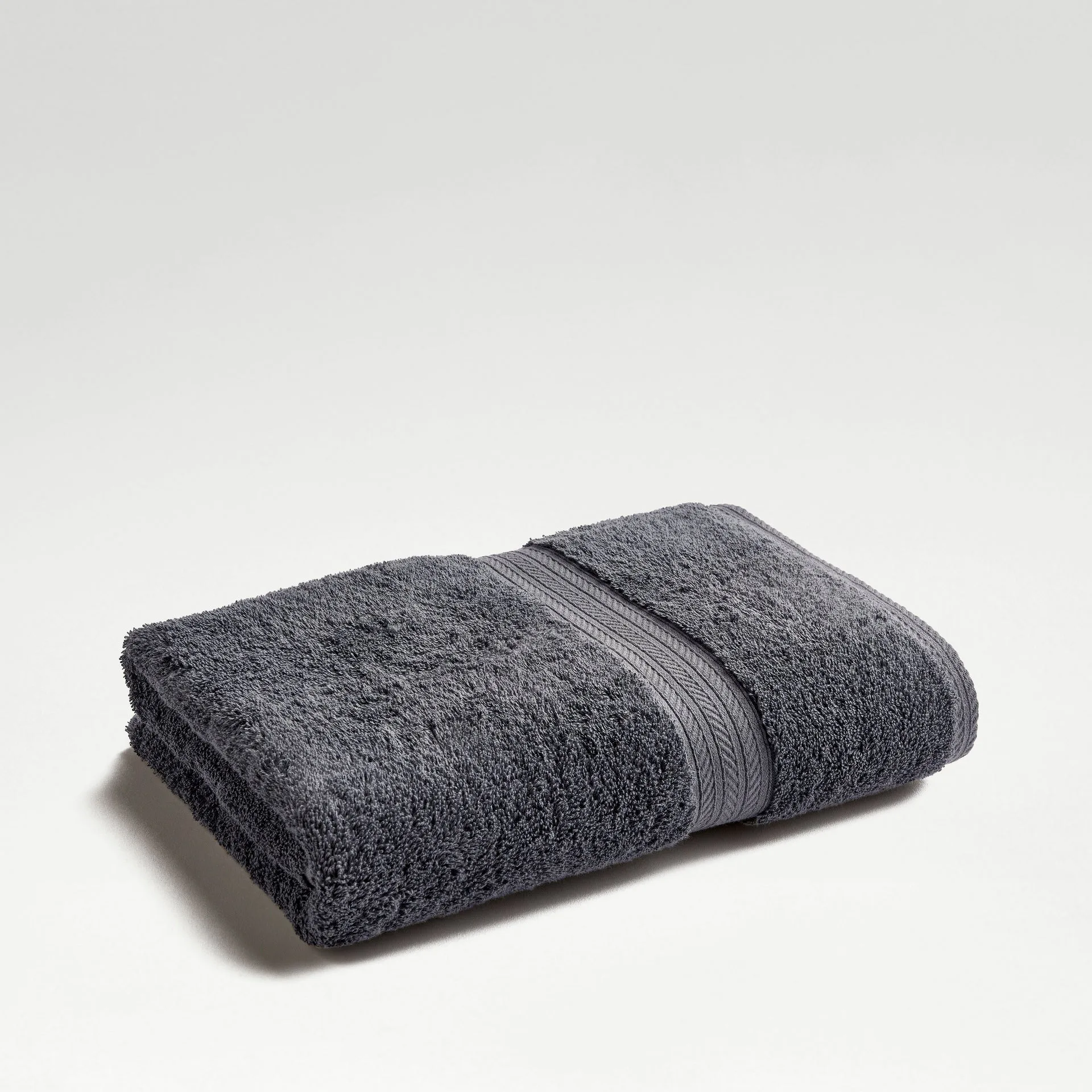 The Environmental Impact of Towel Production and How to Choose Green