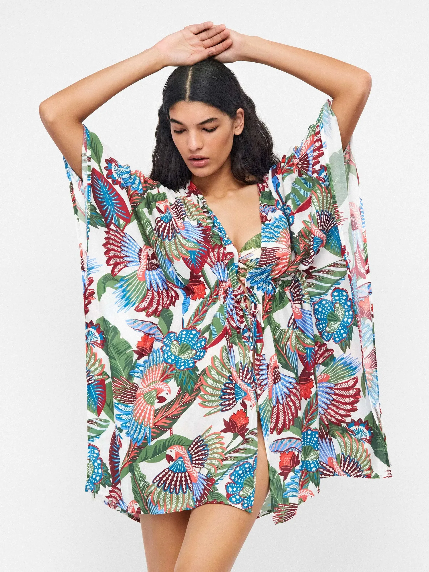 Caftán fruncido en cintura ajustable estampado tropical