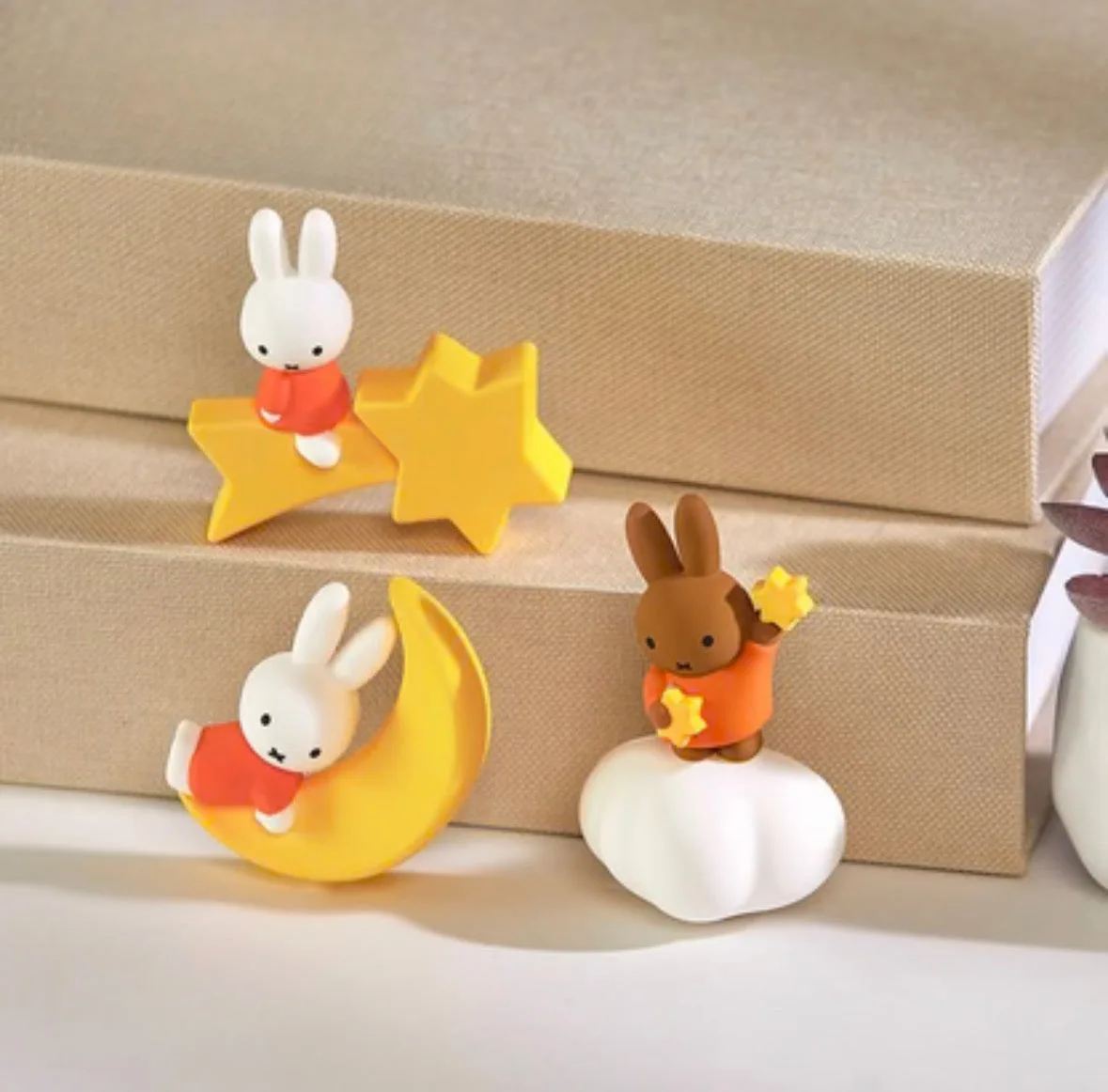 Miffy Magnet na lednici s písmenem Blind Box