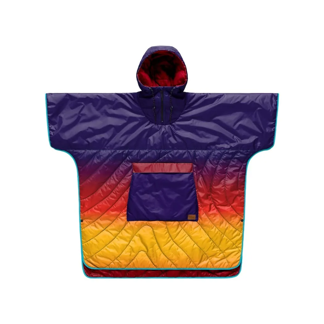 Cách dùng poncho phồng làm chăn cắm trại