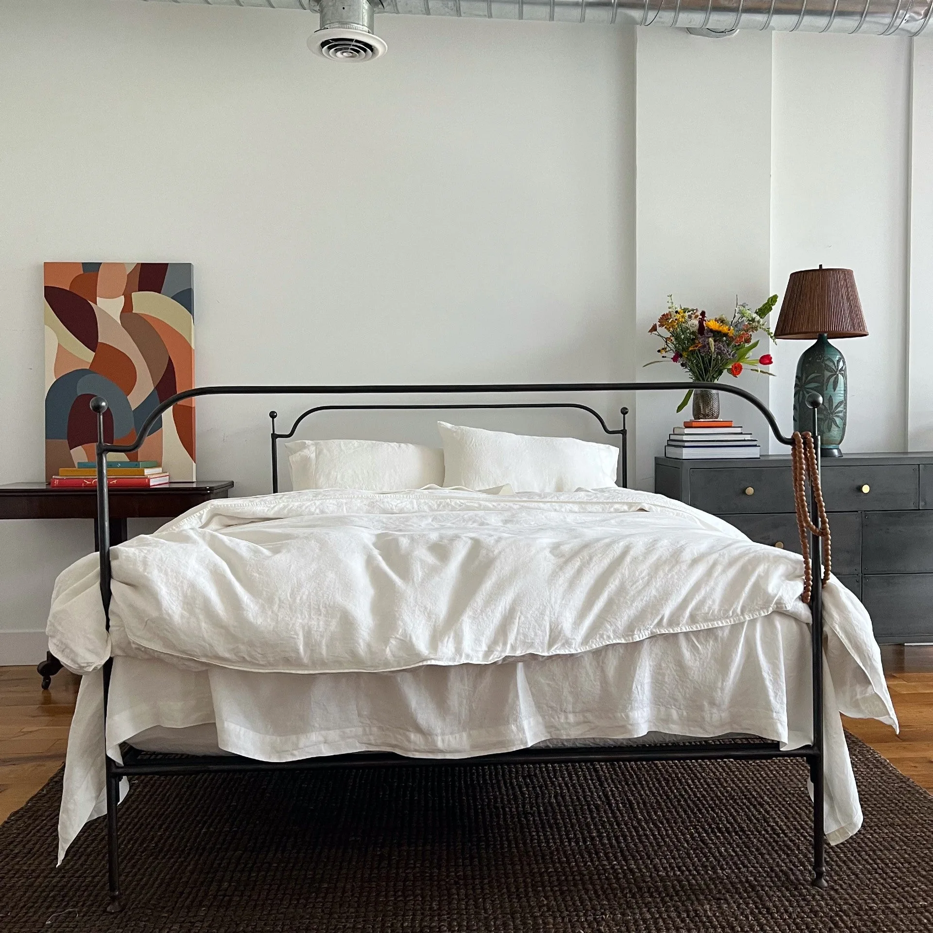 Linen vs Cotton Sheets: Which is Better for Hot Sleepers?