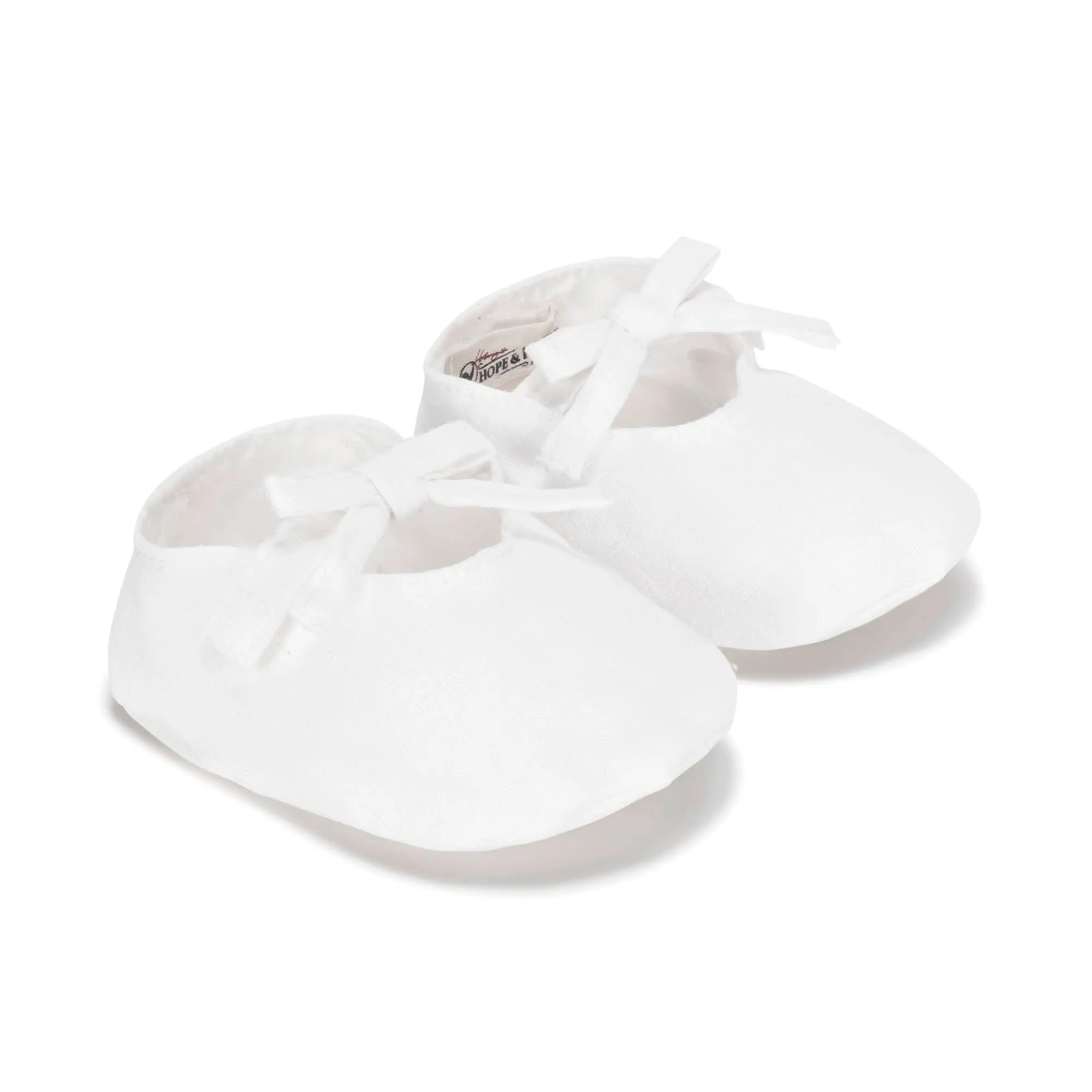 Le prime scarpe del bebè: suola morbida o Oxford?