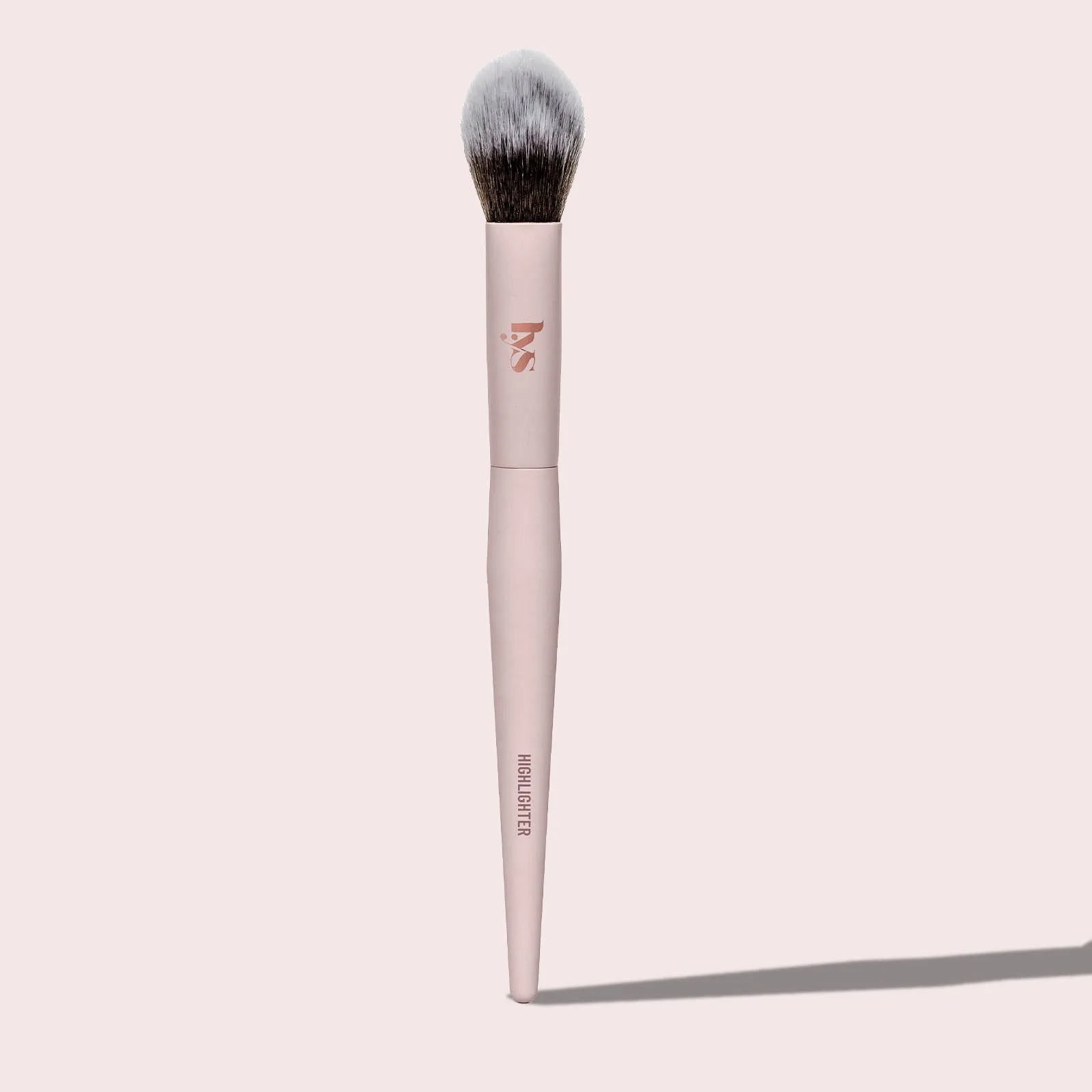 Top 5 Makeup Brushes Every Beginner Needs: Featuring the Highlighter Brush