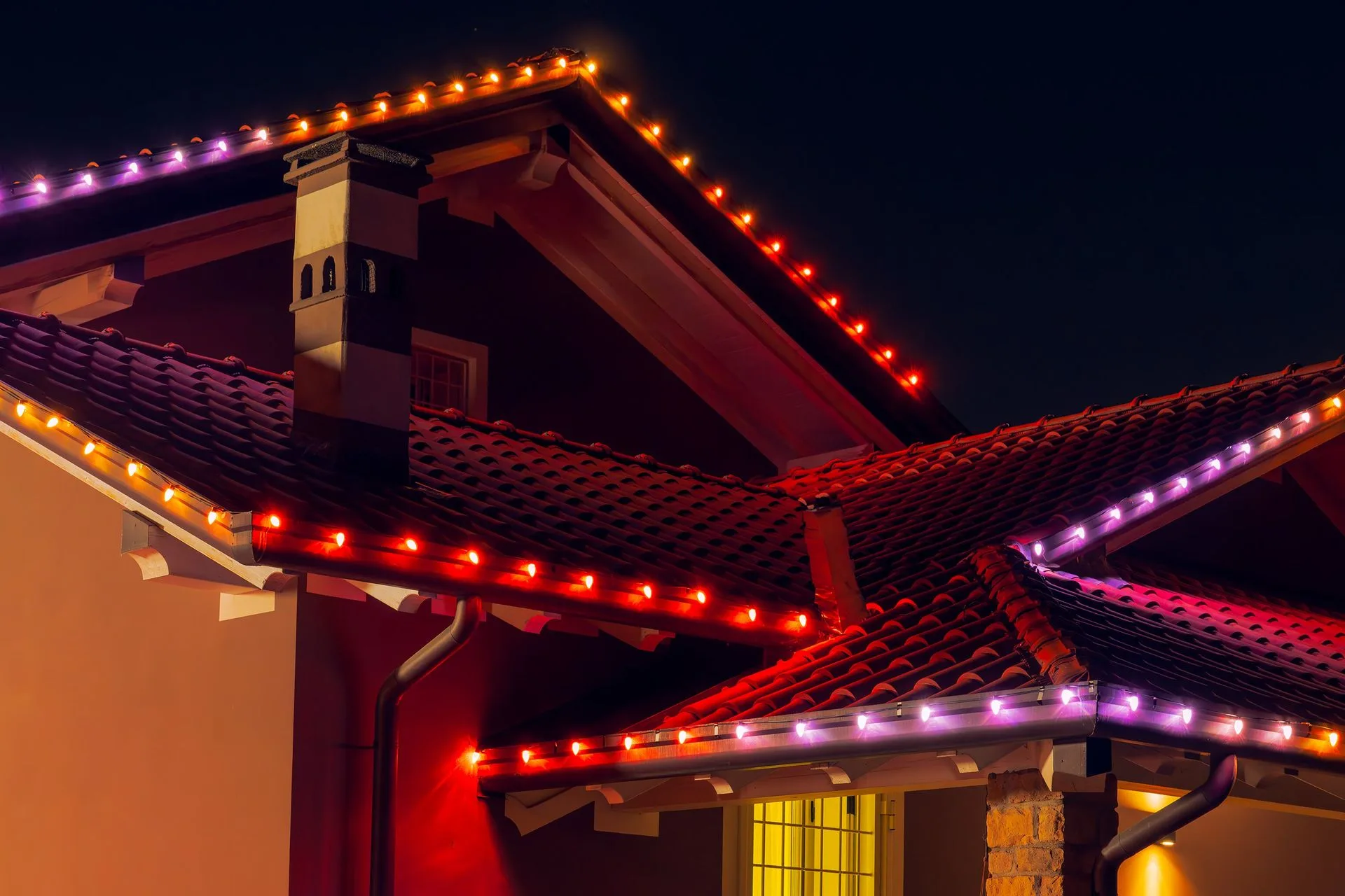 Twinkly C9 Bulbs vs Cluster Lights: Which Smart LED String Design Is Right for You?