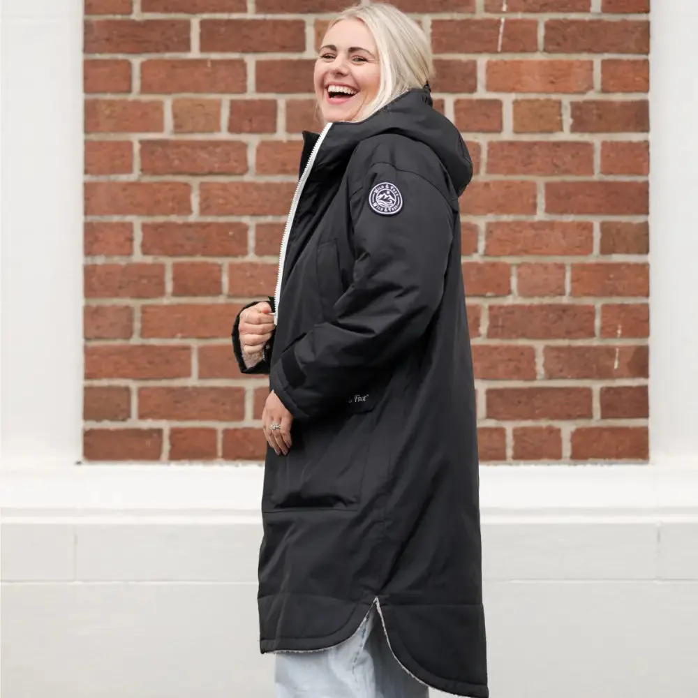 Regenmantel und Umkleiderobe in einem: Lohnt sich das?