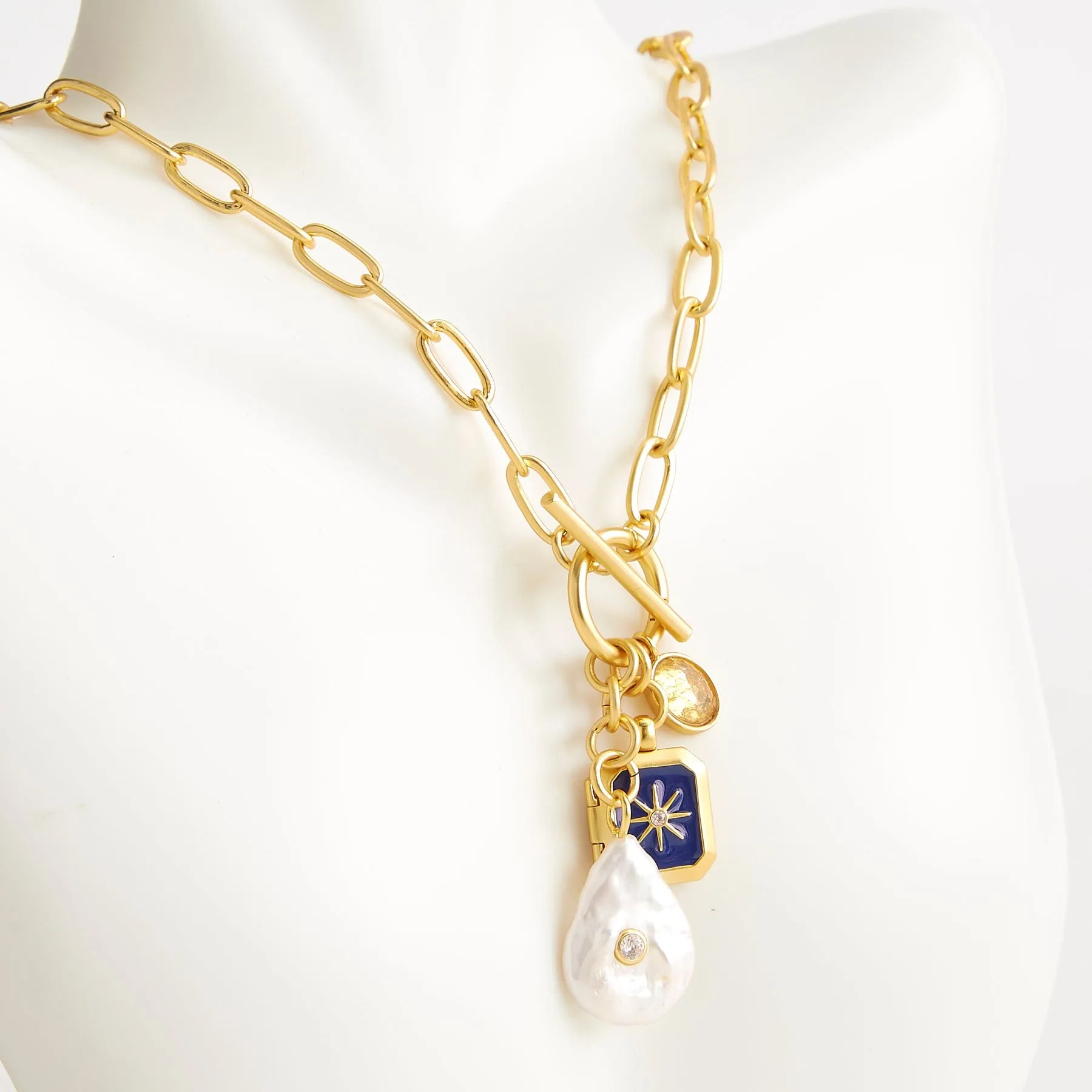 Cluster Pendant Necklace