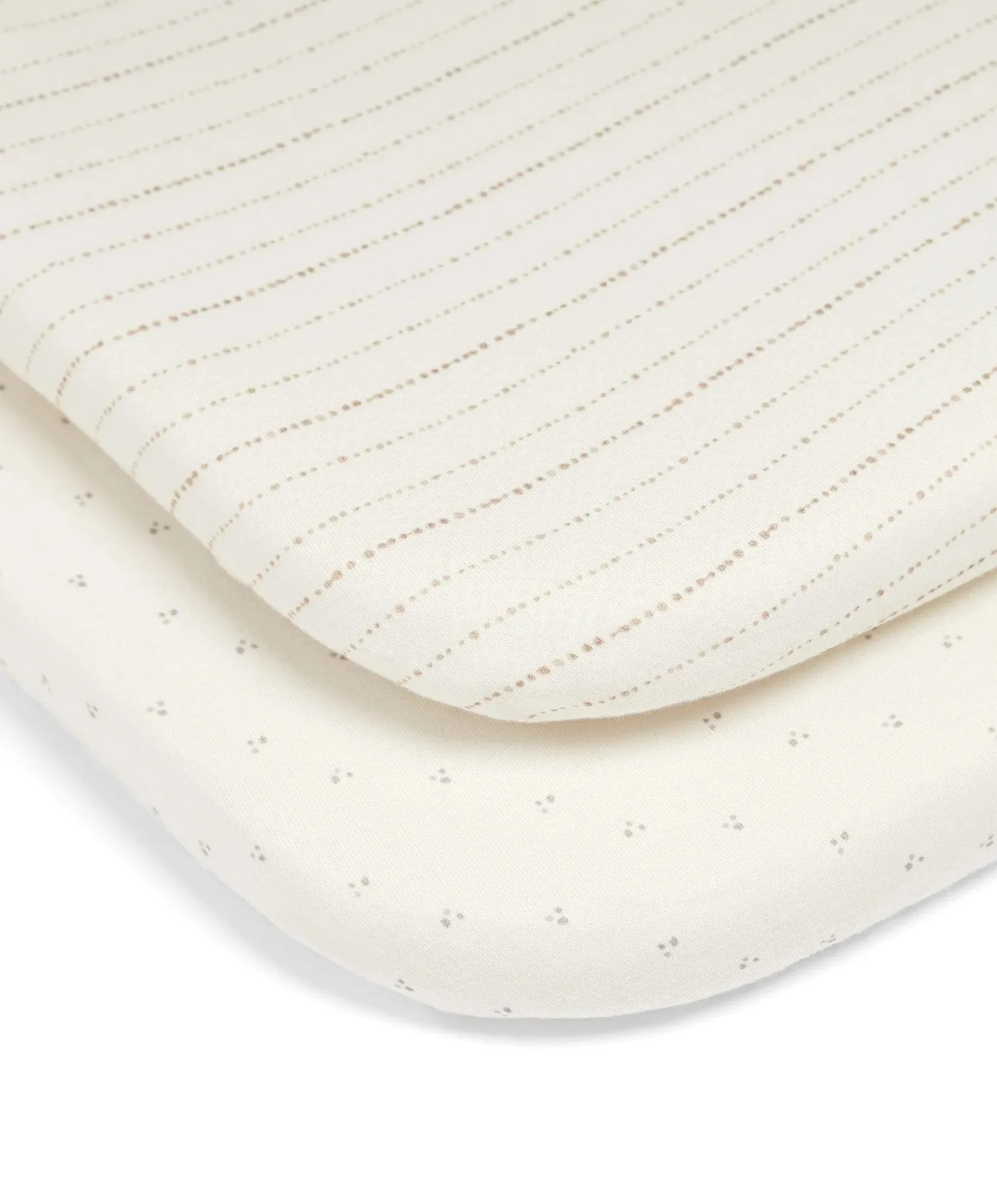 How to Choose Cot Bed Sheets for Your Baby's Crib