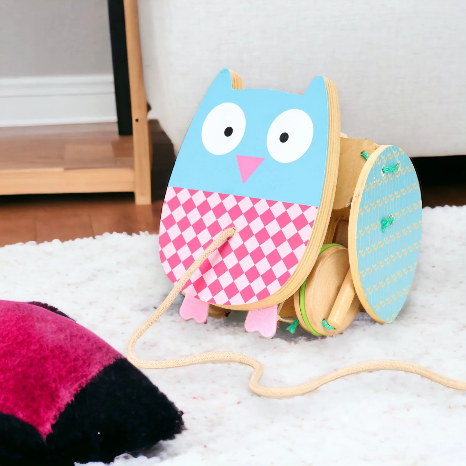 Flapping Owl Pull Toy: Benefits for Toddler Walking