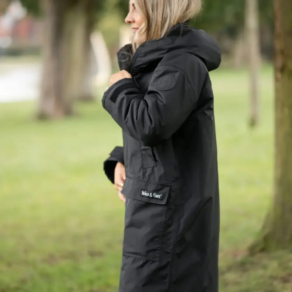 Raincoat and Changing Robe in One - The Cobe Black Edition in Black