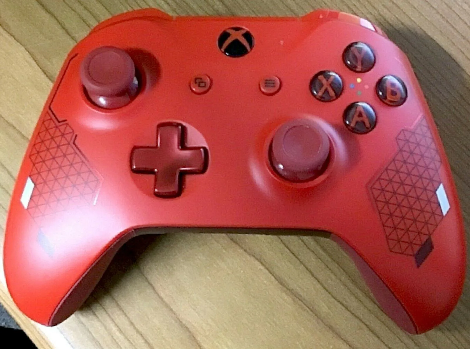 [Pre-Owned/Refurbished] Microsoft Xbox One Sport Red Special Edition comando sem fios 1708