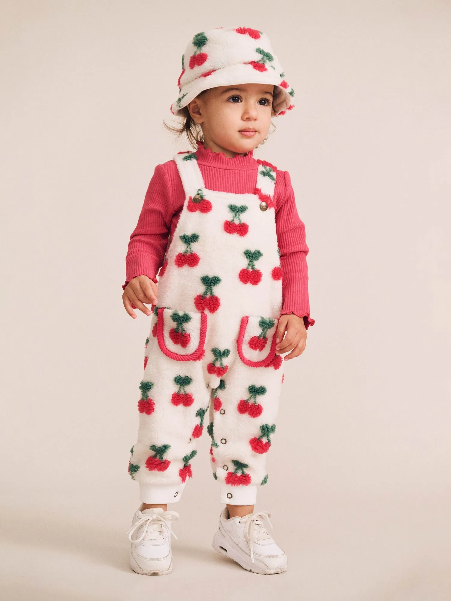 Come abbinare la tuta Sherpa Very Cherry