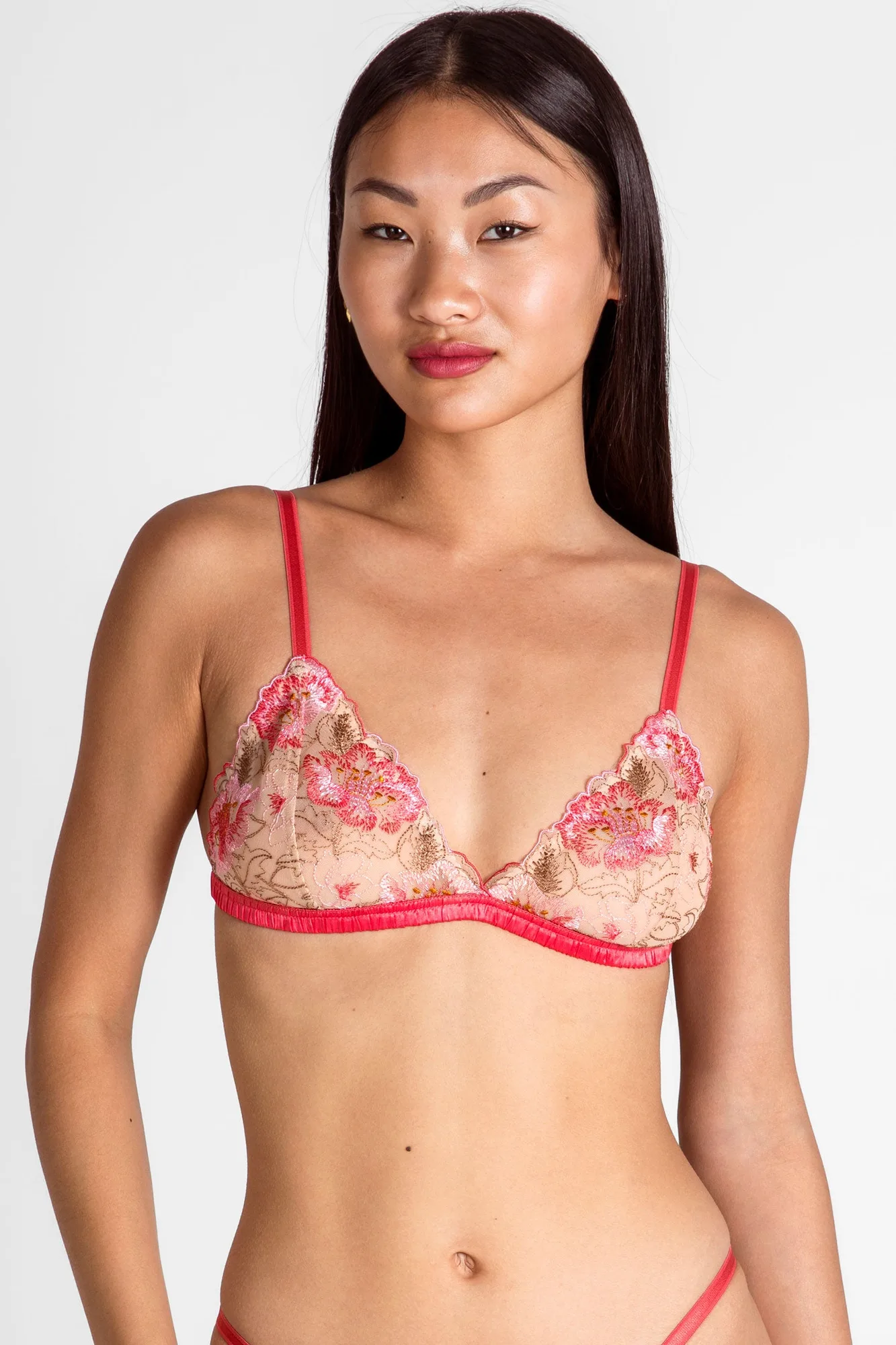 مقاس Posie Bralette: خطوات لإيجاد مقاسك المثالي