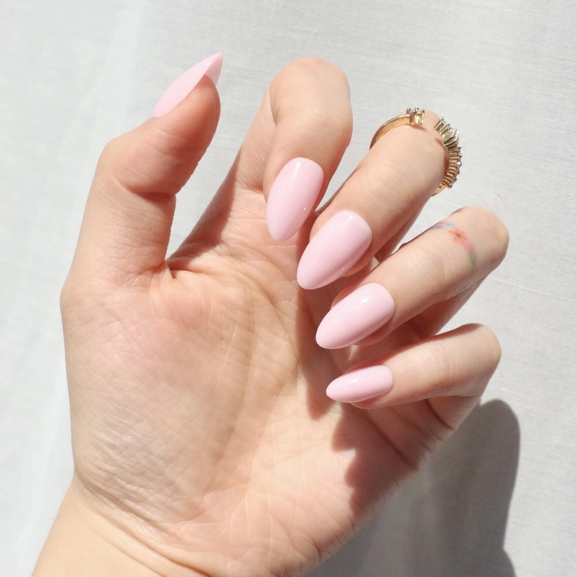 Die richtige Nagelfeile für Kunstnägel wählen