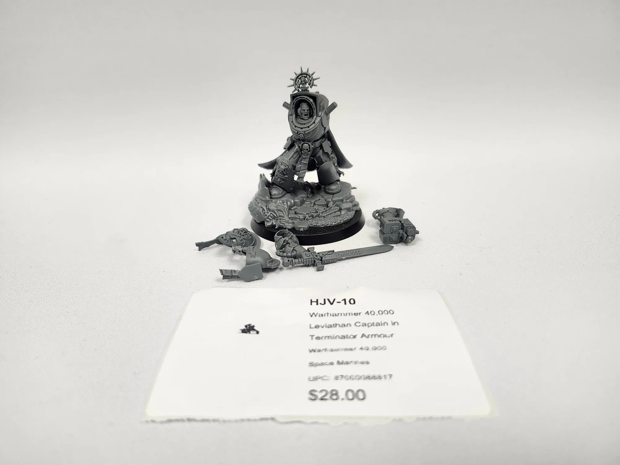 Warhammer 40,000 Leviathan Captain in Terminator Armour HJV-10