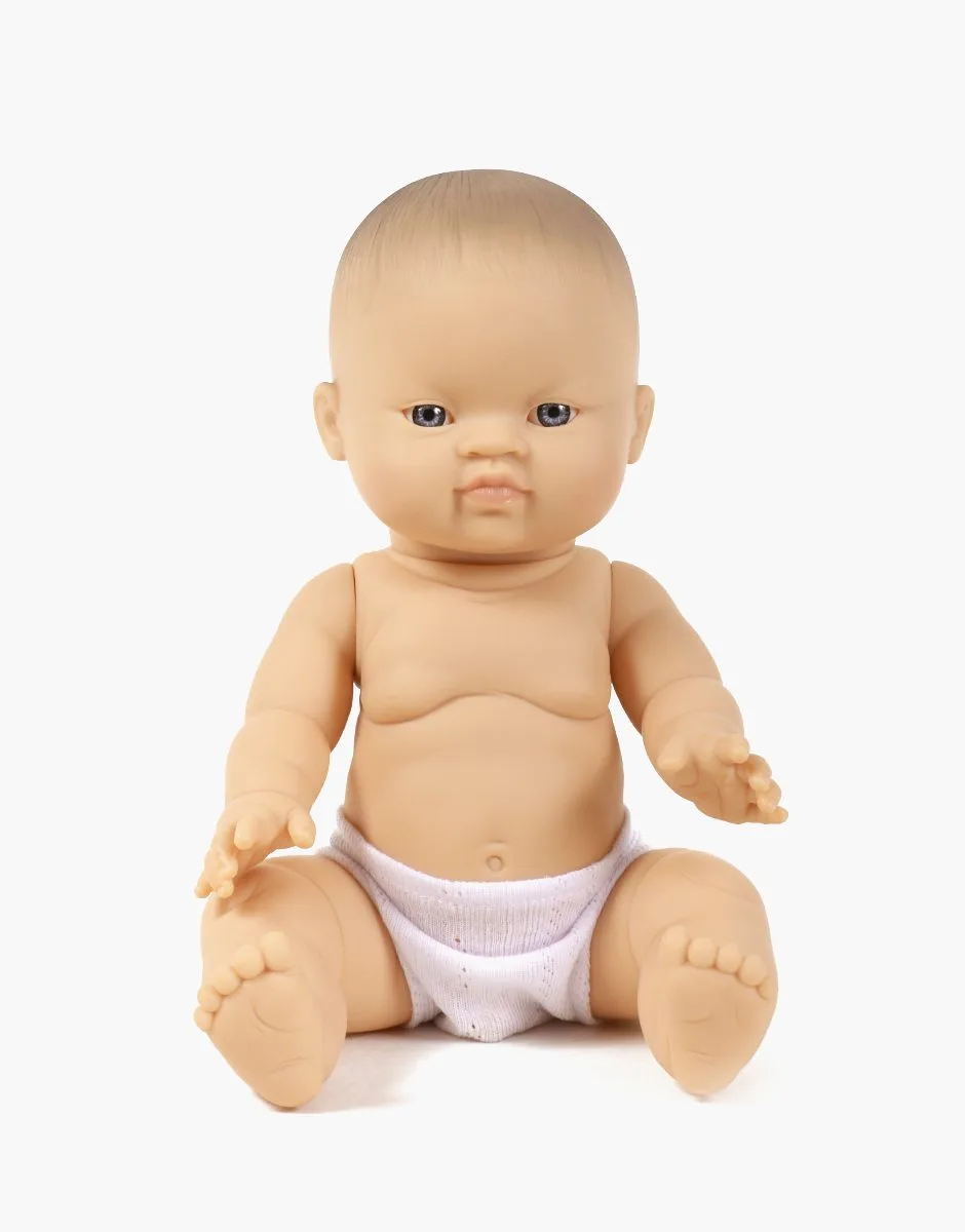 Élio – Petit garçon d’Asie aux yeux clairs
