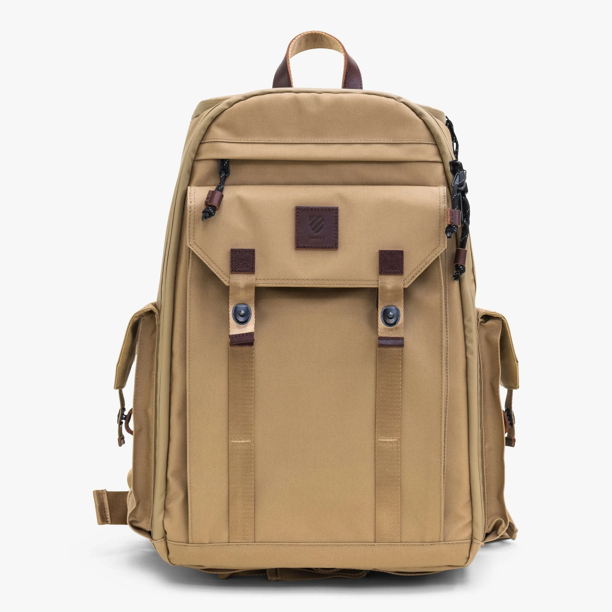 How to Pack a Weekender Backpack With a Camera Cube