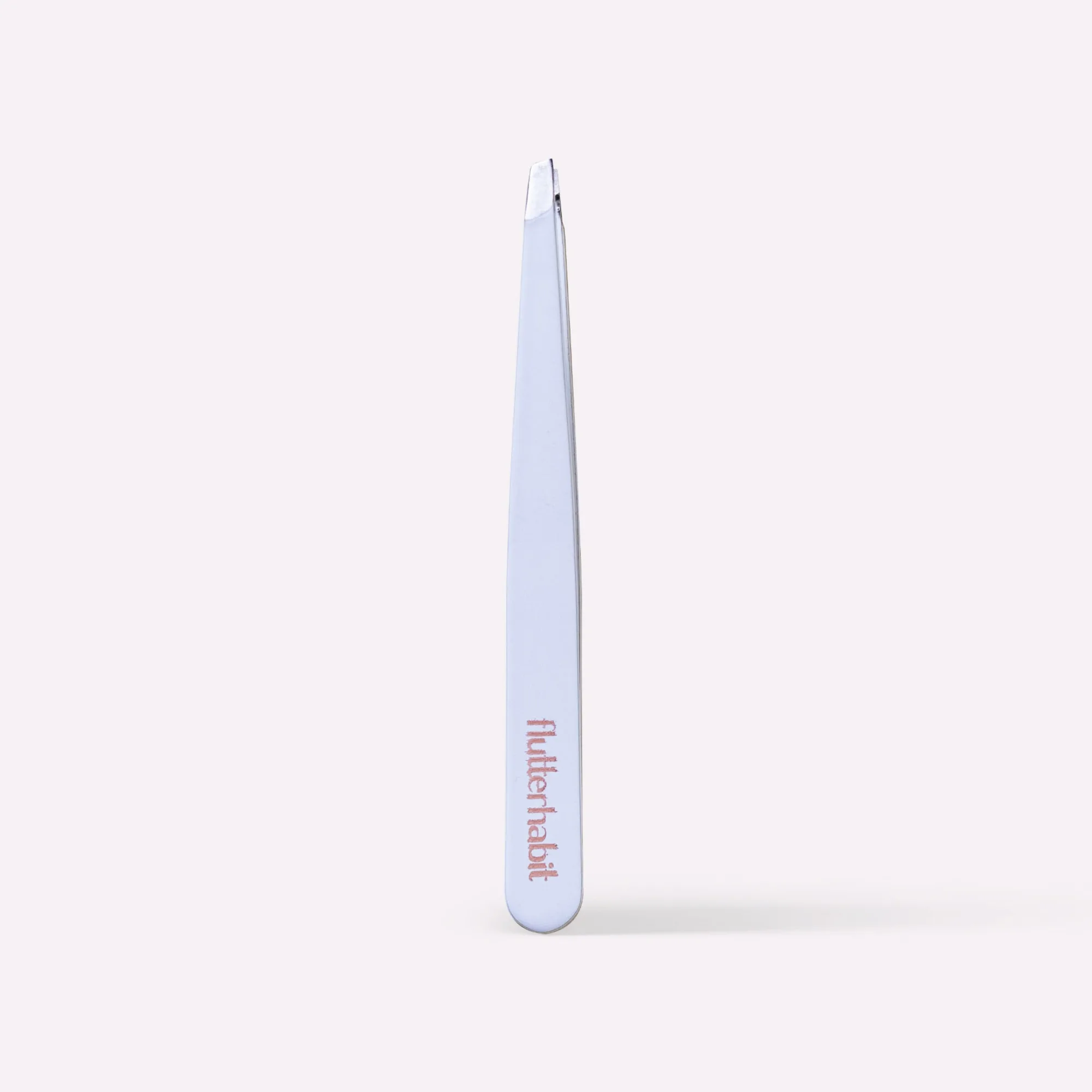 How to Avoid Lash Extension Irritation and Allergies: A Complete Guide