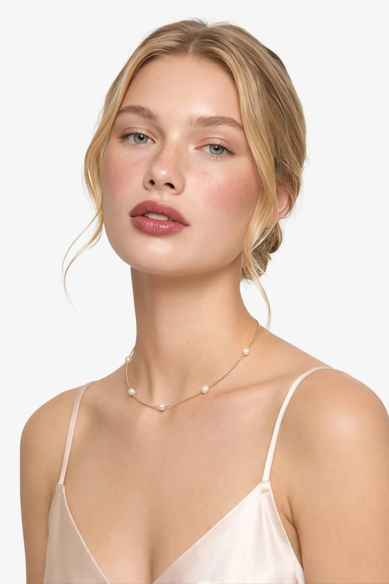 Gold Earrings for Bridesmaids: Venezia Necklace and More