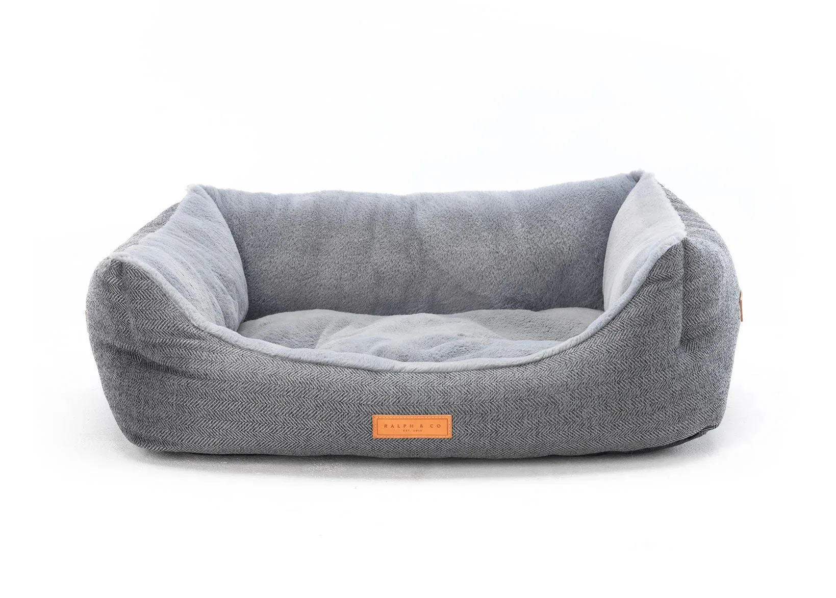Boucle vs Herringbone Dog Beds: Which to Choose?