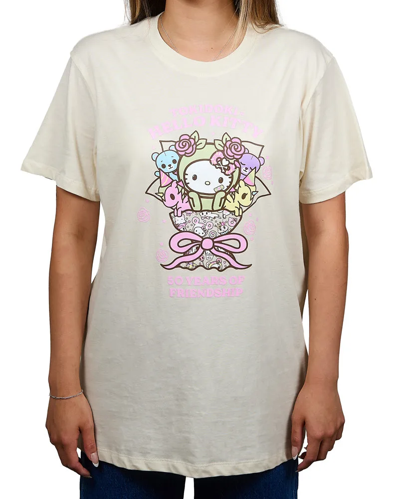 كيفية تنسيق تي شيرت tokidoki x Hello Kitty بمناسبة الذكرى 50