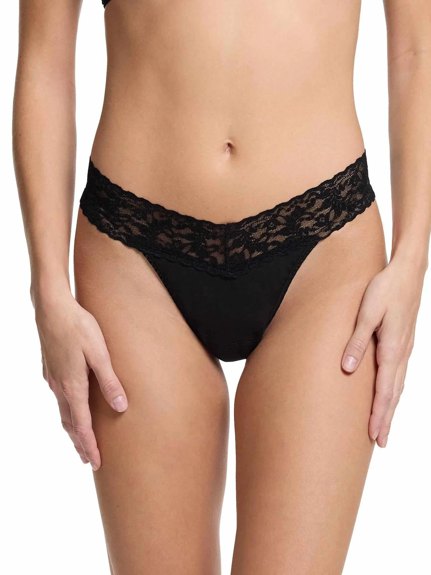 Come evitare che l'intimo si veda sotto i pantaloni bianchi