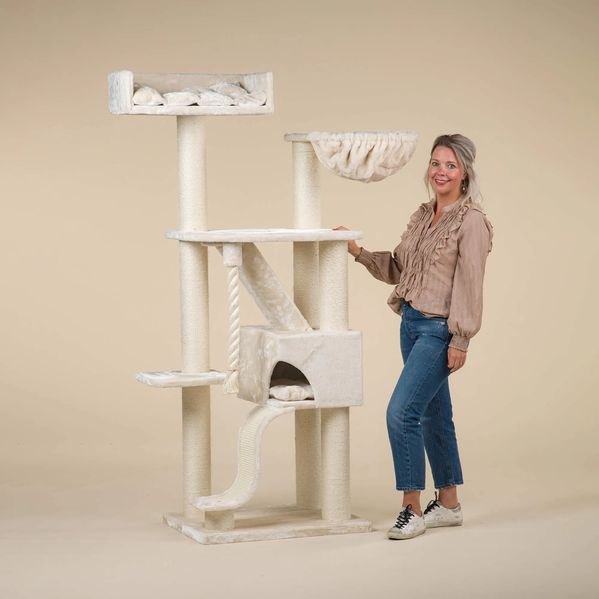 Cat Mansion 米色組裝指南：工具與秘訣
