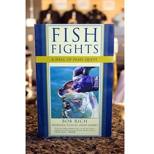 Fish Fights - por Bob Rich
