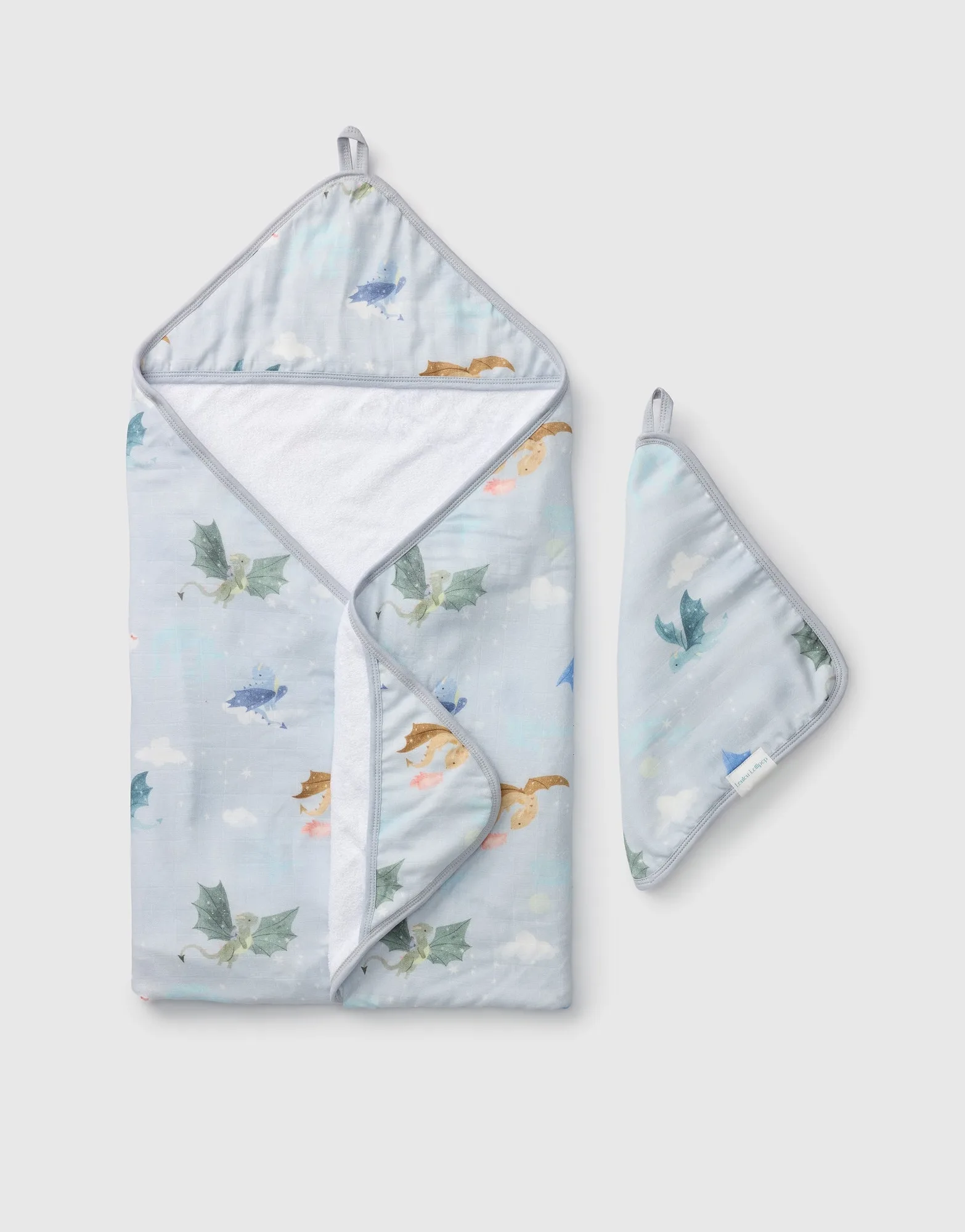 Hooded Towel Sets: Choosing the Right Size for Your Baby
