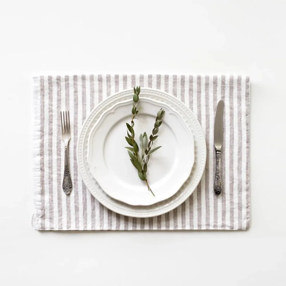 Linen Napkins vs Paper Napkins: Environmental and Aesthetic Benefits