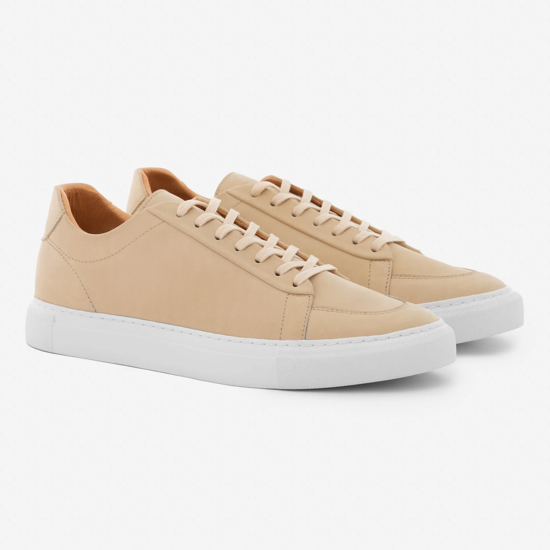 Nubuk vs. Wildleder-Sneaker: Was ist der Unterschied?